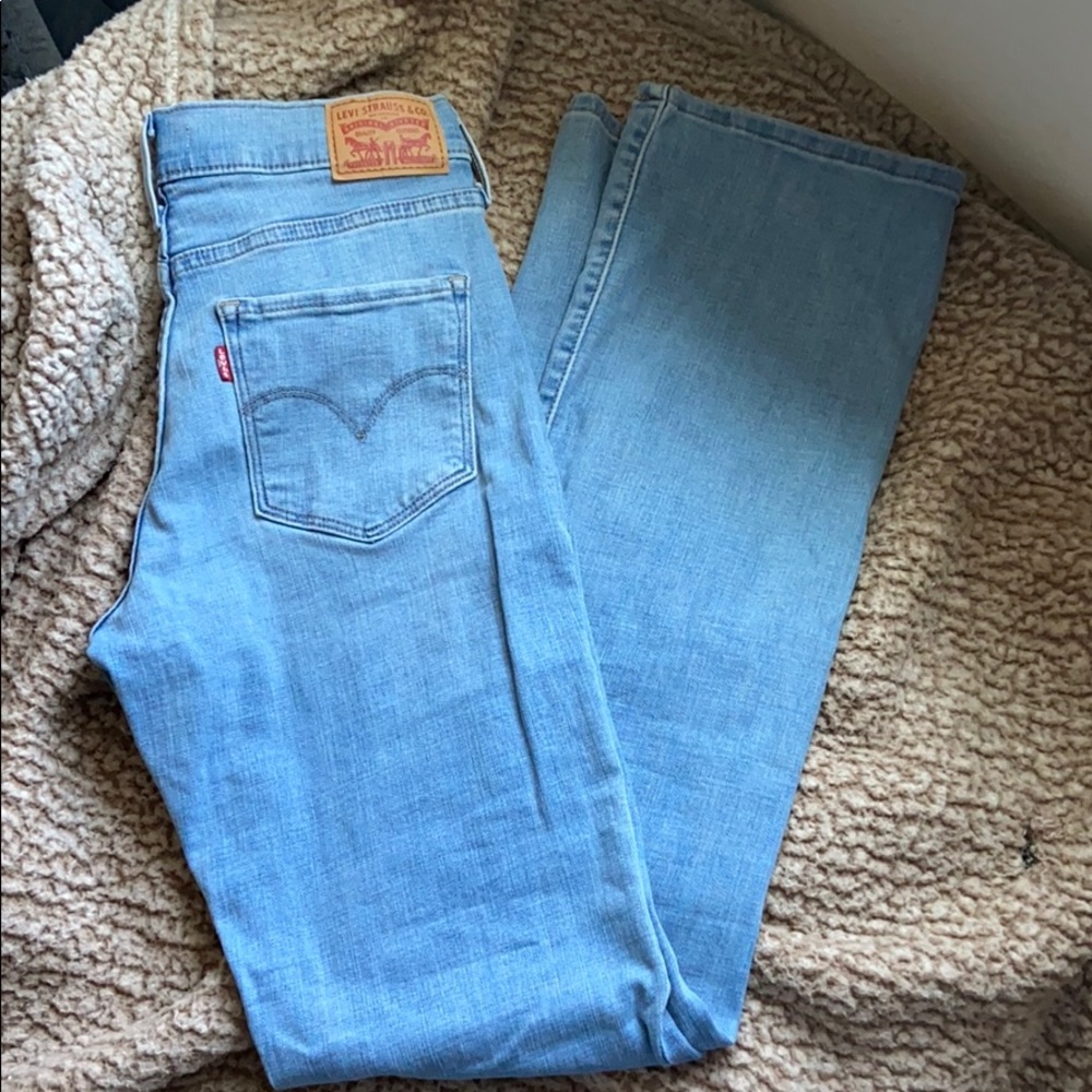 Levi’s Bootcute Jeans Long NWOT